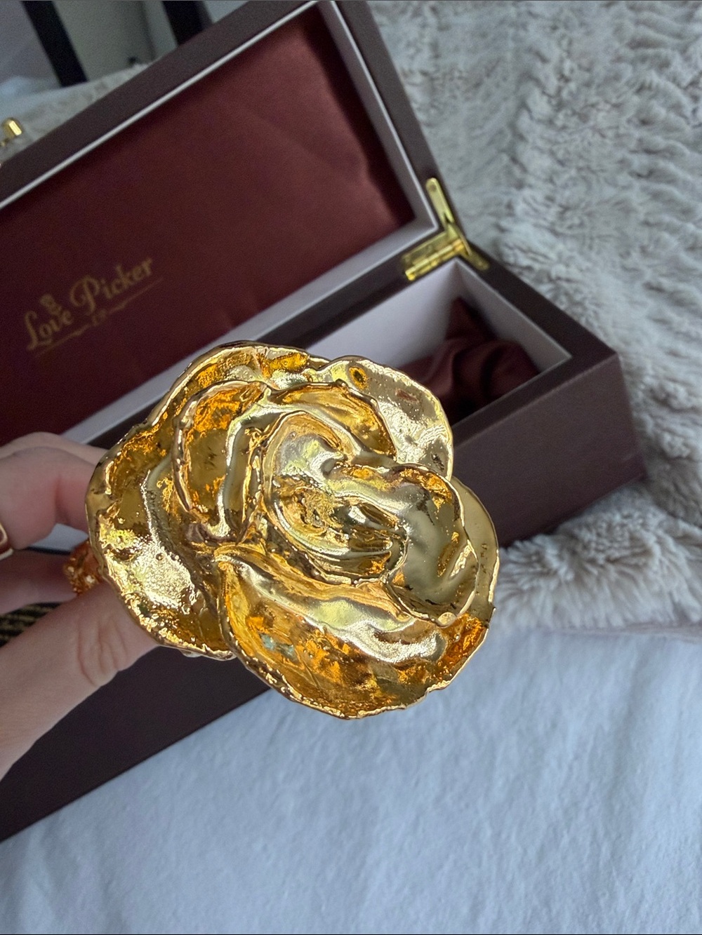 Love Picker 24K Gold-Plated Rose in Gift Box - Gold - Picture 3 of 9